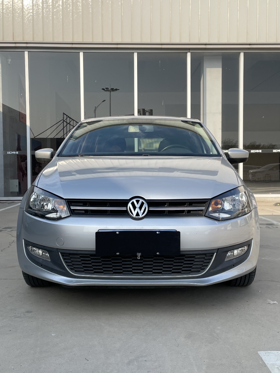 Volkswagen Polo 2011 #2 Volkswagen Polo 2011 car image #2