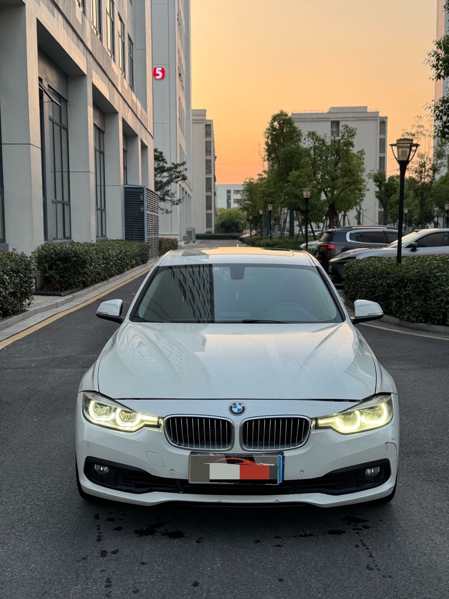 BMW 3 Series 2016 صورة سيارة #9