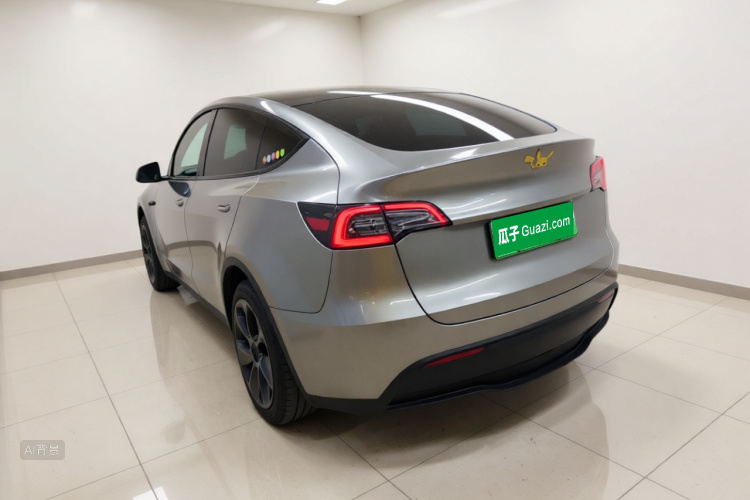 Tesla Model Y 2024 car image #5