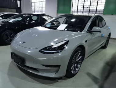 Tesla Model 3 2023 immagine di auto 