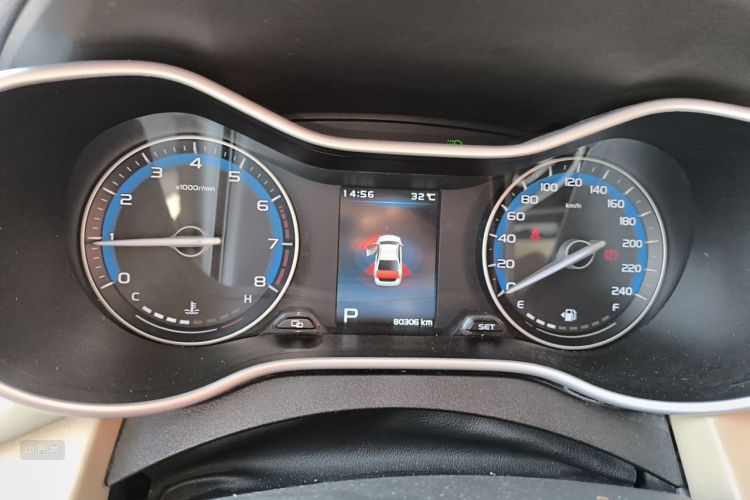 GEELY Emgrand 2018 #13 GEELY Emgrand 2018 صورة سيارة #13