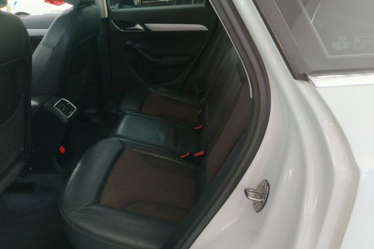 Audi Q3 2019 #13 Audi Q3 2019 car image #13