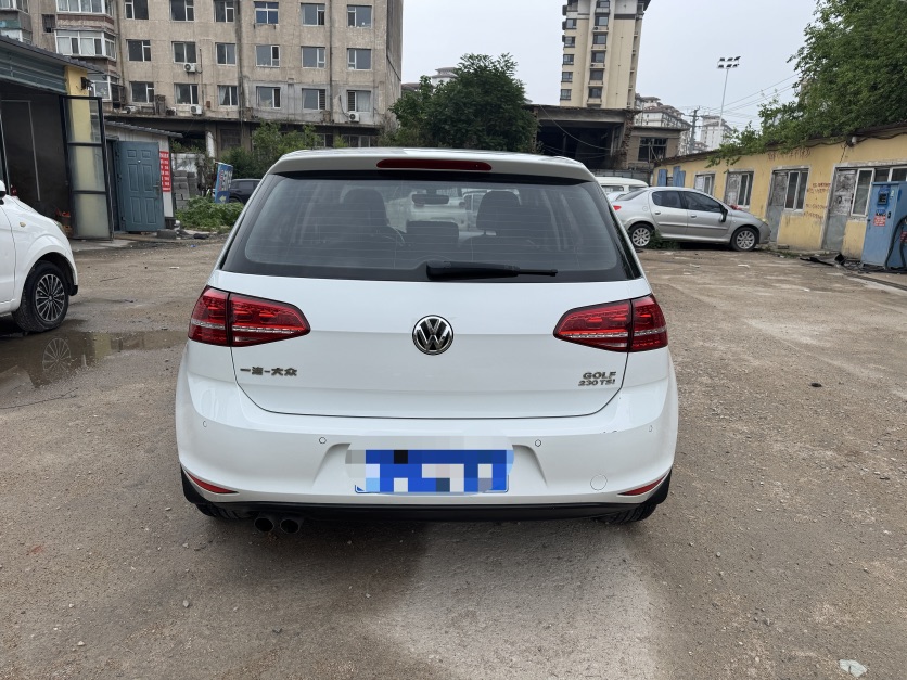 Volkswagen Golf 2016 car image #8