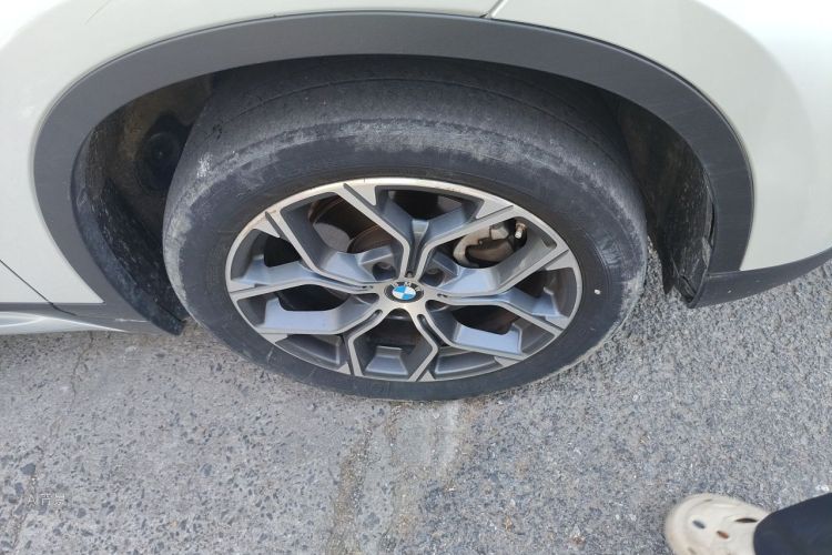 BMW X1 2021 car image #9