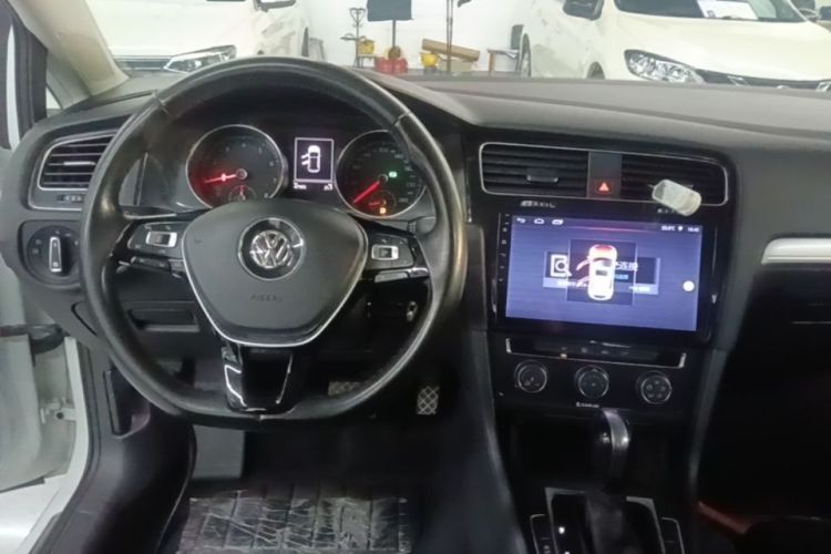 Volkswagen Golf 2018 #10 Volkswagen Golf 2018 car image #10