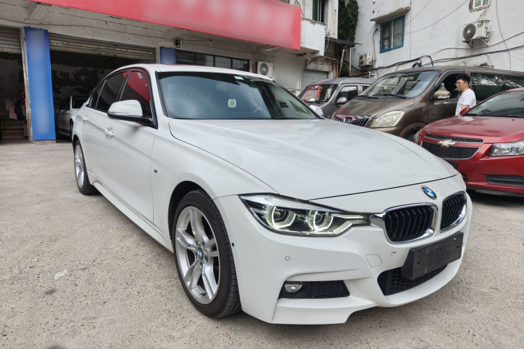 BMW 3 Series 2018 #4 BMW 3 Series 2018 immagine di auto #4