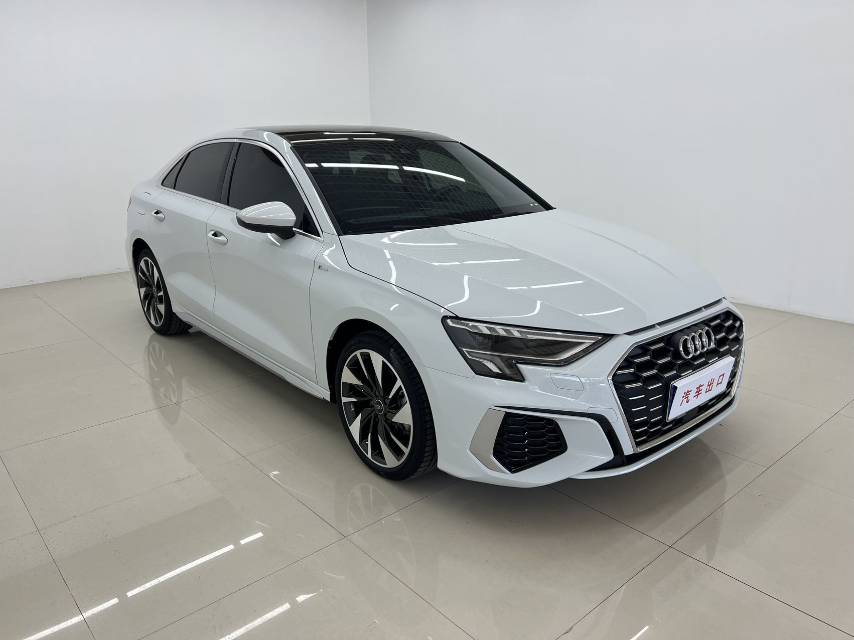 Audi A3 2023 immagine di auto #3