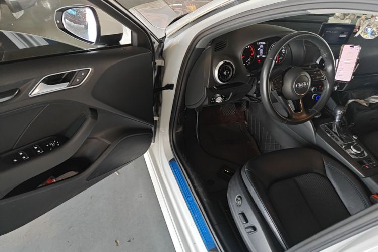 Audi A3 2020 immagine di auto #16
