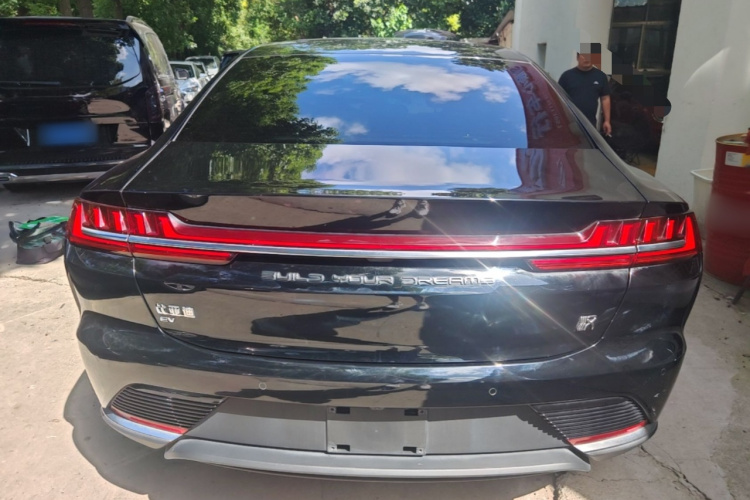 BYD Han 2022 car image #6