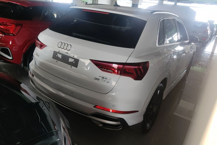 Audi Q3 2023 #7 Audi Q3 2023 car image #7