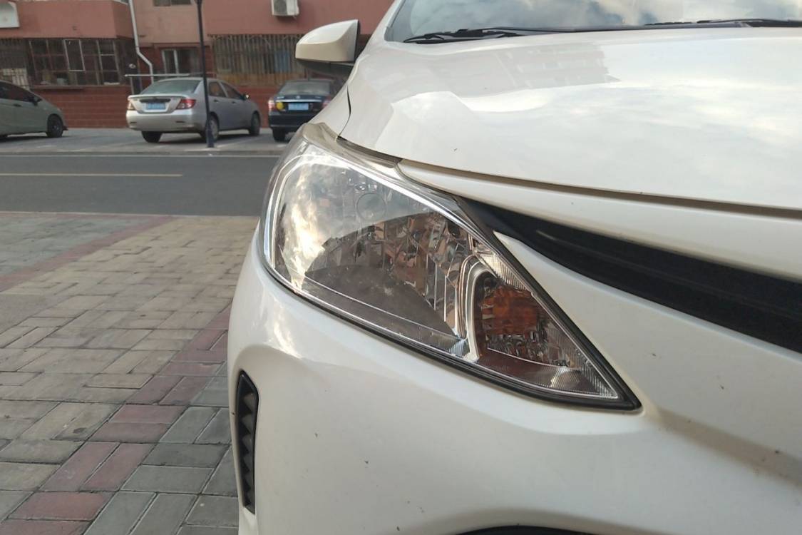 Toyota Vios 2018 car image #7