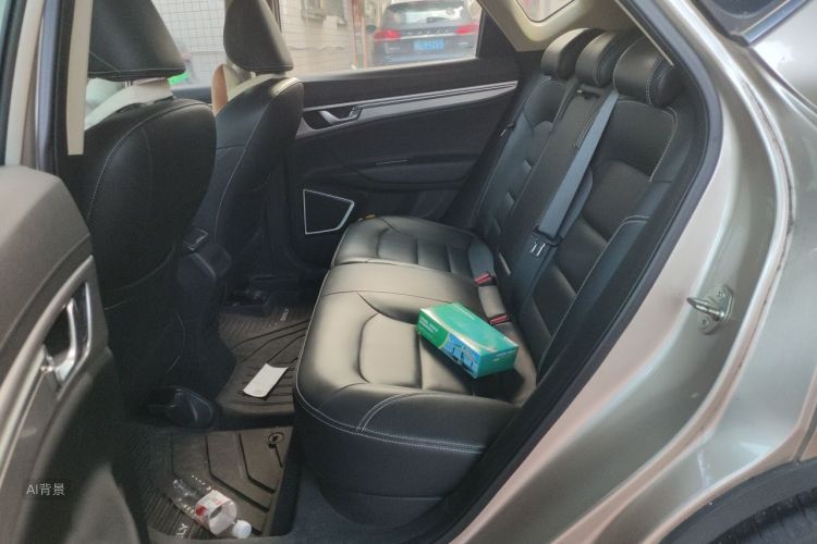 GEELY Emgrand GS 2019 صورة سيارة #19