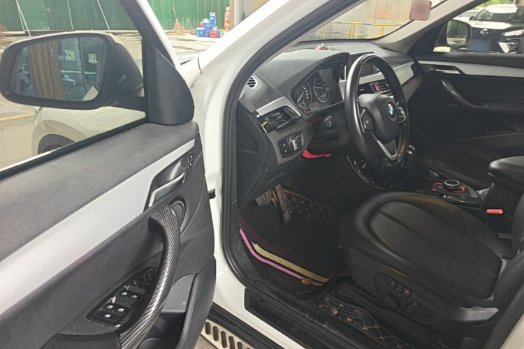BMW X1 2018 car image #16