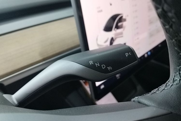 Tesla Model 3 2021 #14 Tesla Model 3 2021 car image #14