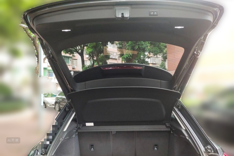 Audi Q3 2020 car image #21