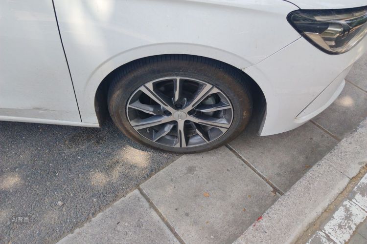 GEELY Emgrand 2023 car image #9