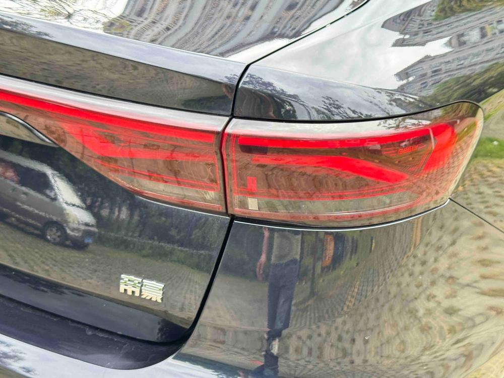 GEELY Emgrand 2022 car image #11