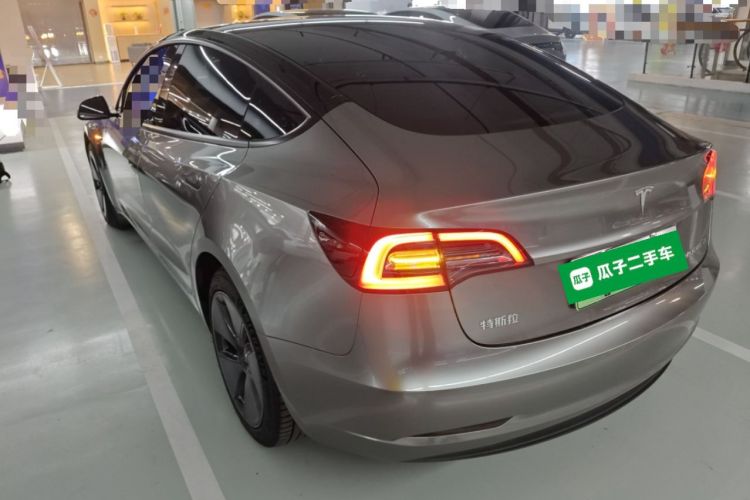Tesla Model 3 2023 car image #5