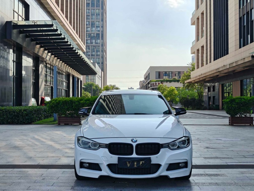 BMW 3 Series 2018 BMW 3 Series 2018 car image