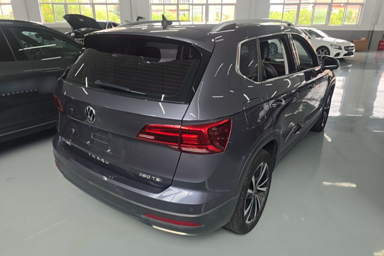 Volkswagen Tharu 2020 car image #7