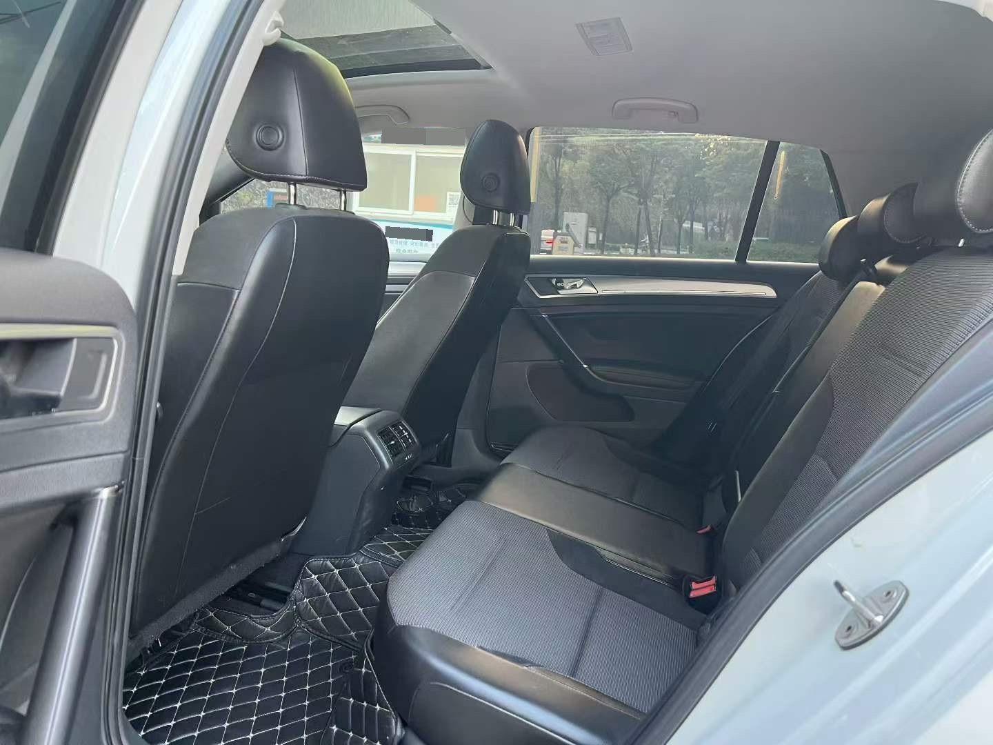 2018 #8 2018 car image #8