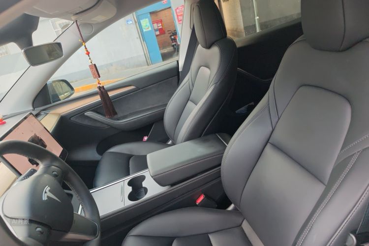 Tesla Model Y 2023 #17 Tesla Model Y 2023 car image #17