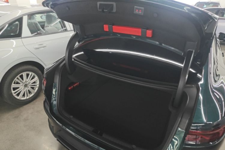 BYD Han 2022 car image #19