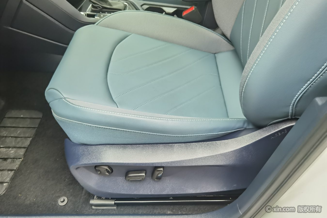 Volkswagen Tharu 2025 car image #21