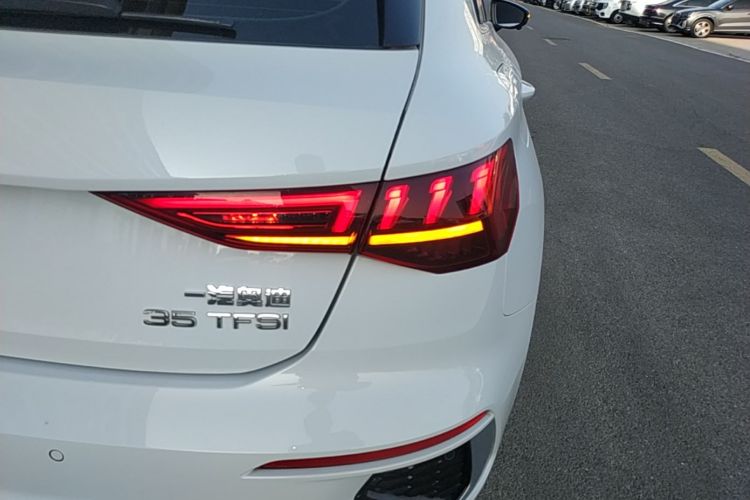 Audi A3 2023 immagine di auto #8