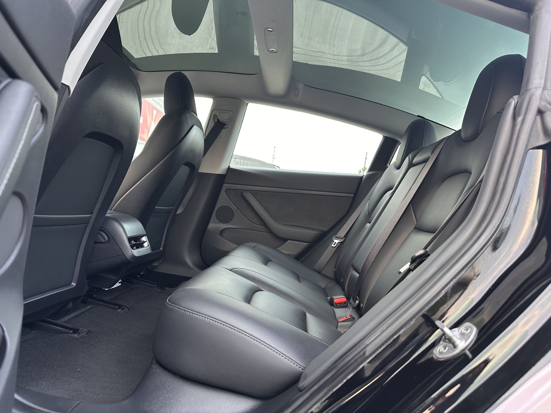 Tesla Model 3 2023 #7 Tesla Model 3 2023 изображение автомобиля #7