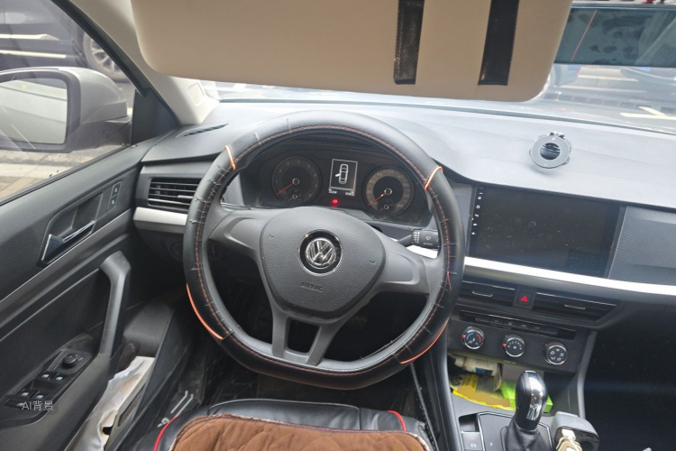 Volkswagen Lavida 2021 car image #12
