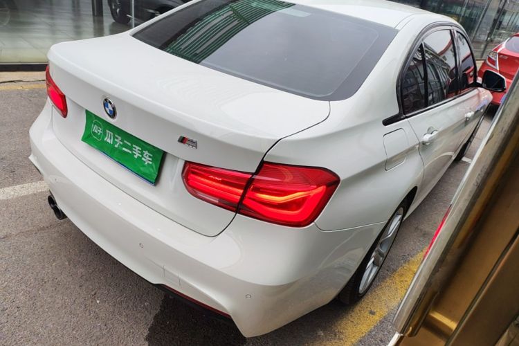 BMW 3 Series 2019 #5 BMW 3 Series 2019 car image #5