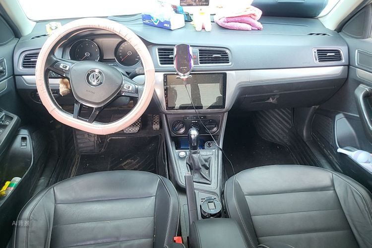 Volkswagen Lavida 2019 car image #11