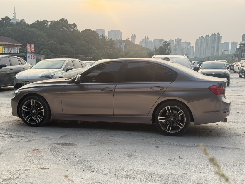 BMW 3 Series 2013 immagine di auto #8