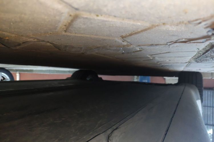 Tesla Model Y 2021 car image #23