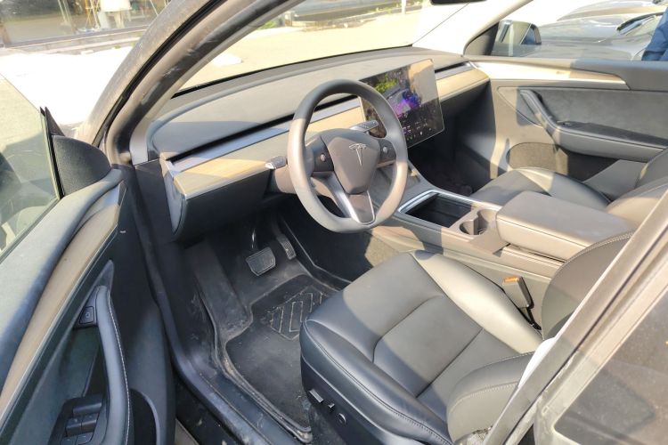 Tesla Model Y 2023 #16 Tesla Model Y 2023 immagine di auto #16