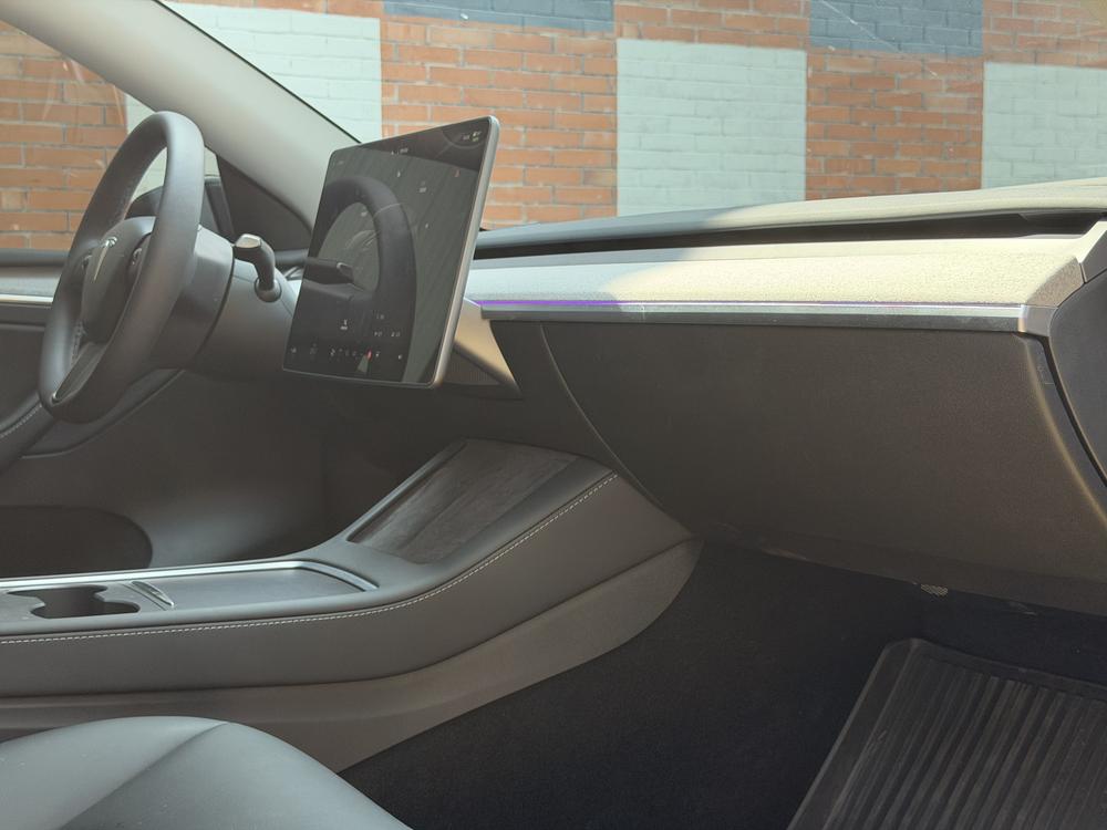 Tesla Model Y 2023 #6 Tesla Model Y 2023 car image #6
