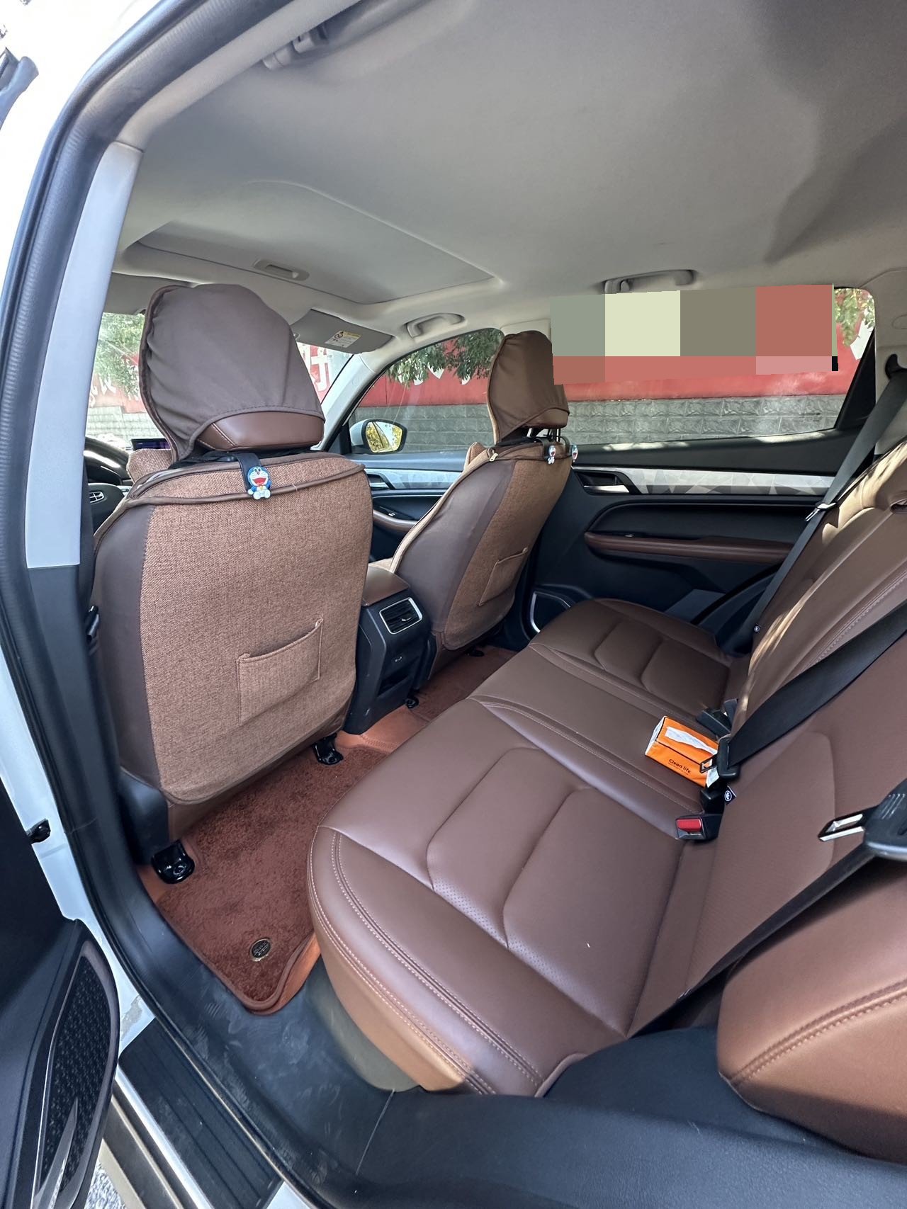 GEELY Vision X6 2023 صورة سيارة #3