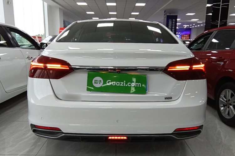 GEELY Emgrand 2020 #6 GEELY Emgrand 2020 car image #6