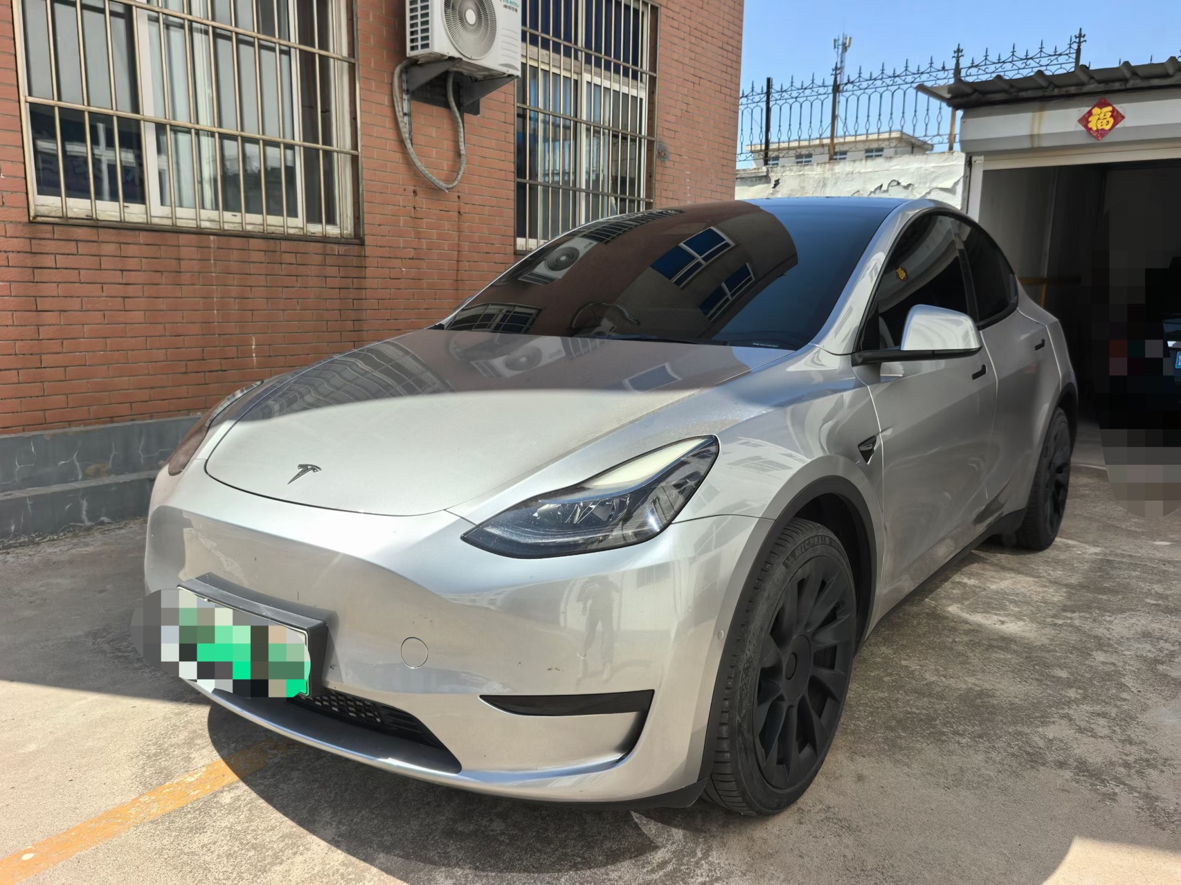 Tesla Model Y 2022 Tesla Model Y 2022 car image