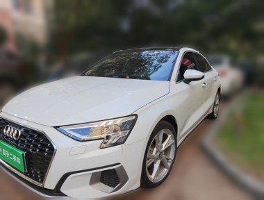 Audi A3 2022 صورة سيارة 