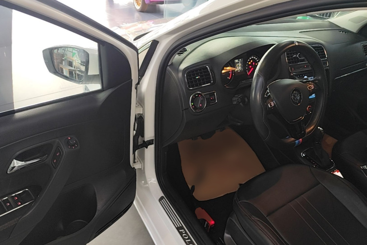 Volkswagen Polo 2019 #12 Volkswagen Polo 2019 car image #12