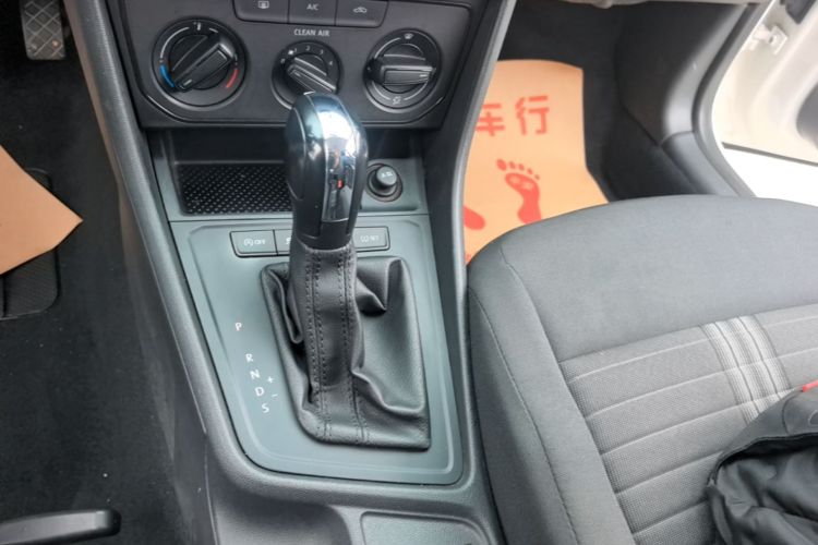 Volkswagen Lavida 2021 car image #14