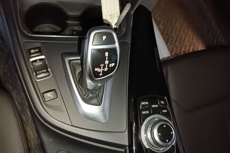 BMW 3 Series 2016 #18 BMW 3 Series 2016 car image #18