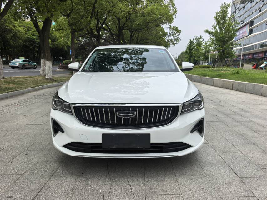 GEELY Emgrand 2024 car image #2