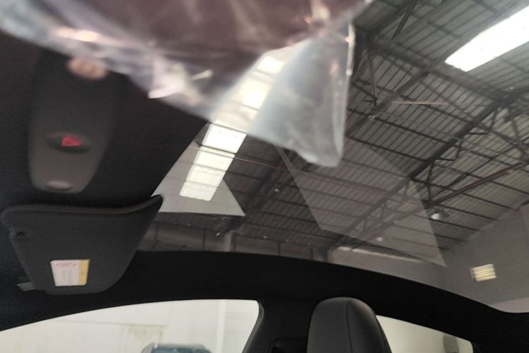 Tesla Model Y 2026 #20 Tesla Model Y 2026 car image #20