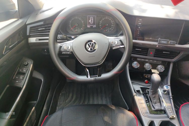 Volkswagen Bora 2021 car image #12