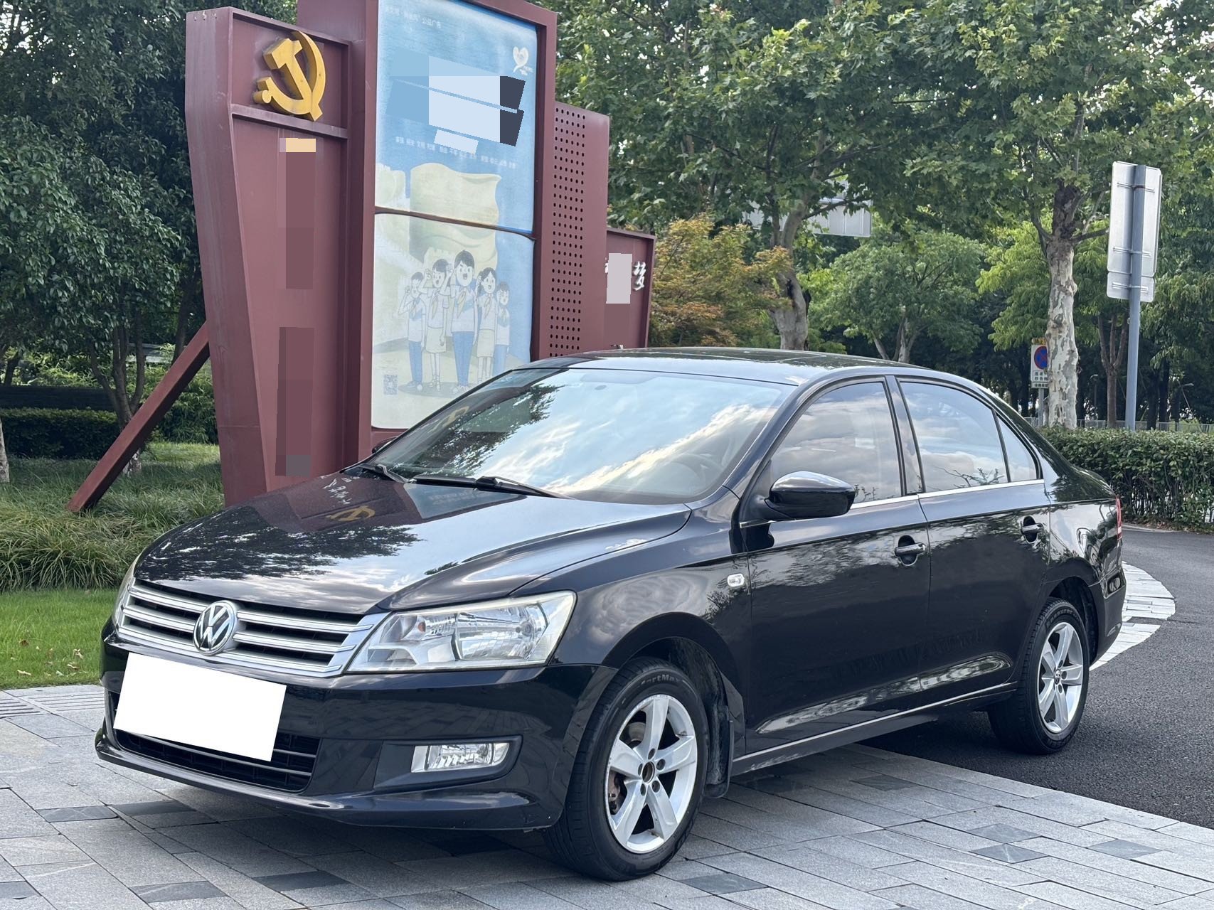 Volkswagen Santana 2014 car image 