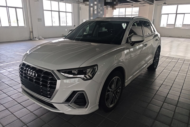 Audi Q3 2021 #2 Audi Q3 2021 car image #2