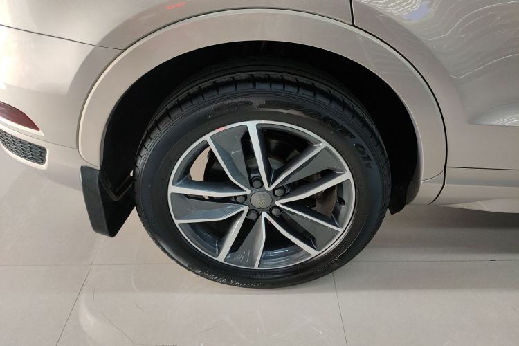 Audi Q3 2019 image de voiture #10